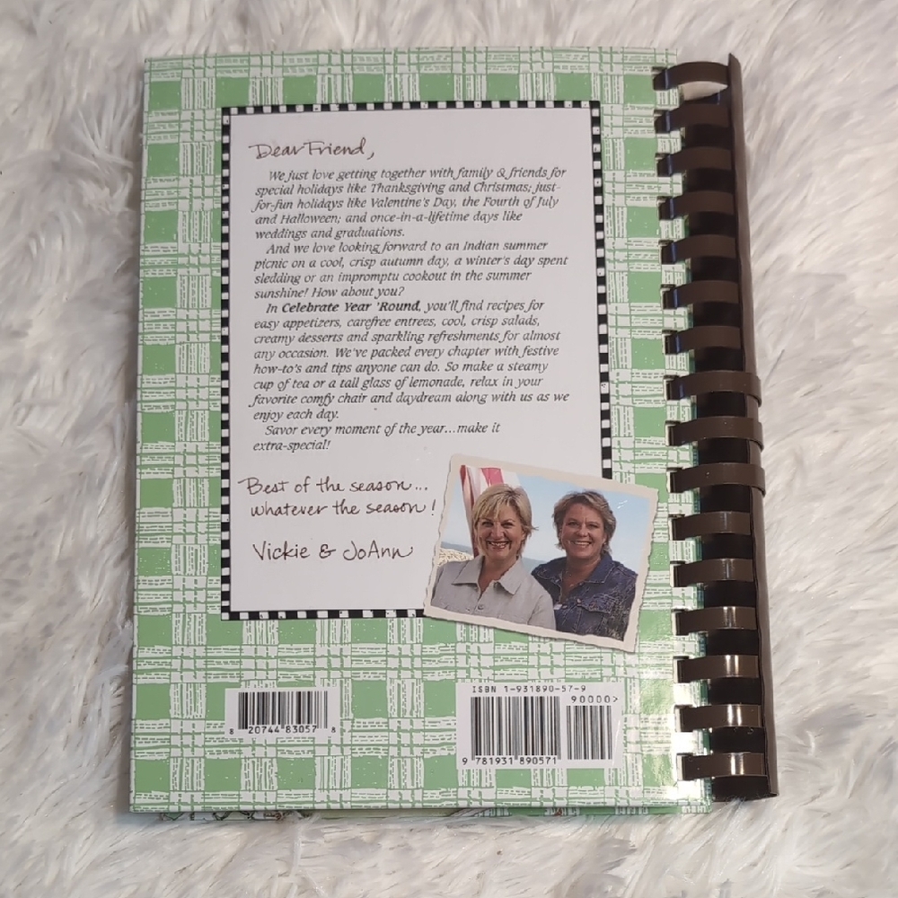 Gooseberry Patch Celebrate Year 'Round Cookbook - Picture 5 of 8
